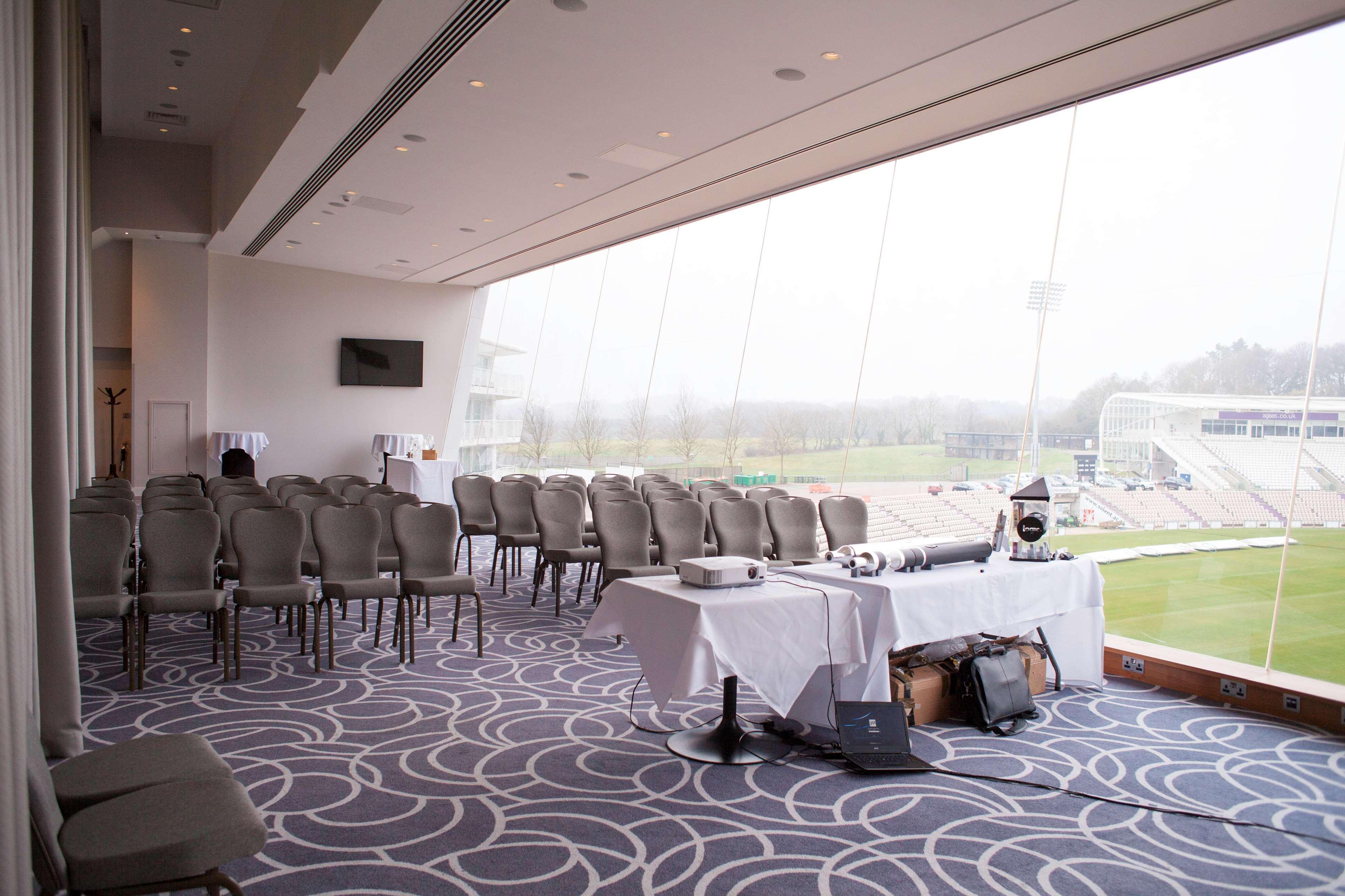 Hilton Southampton - Utilita Bowl Hotel Ngoại thất bức ảnh
