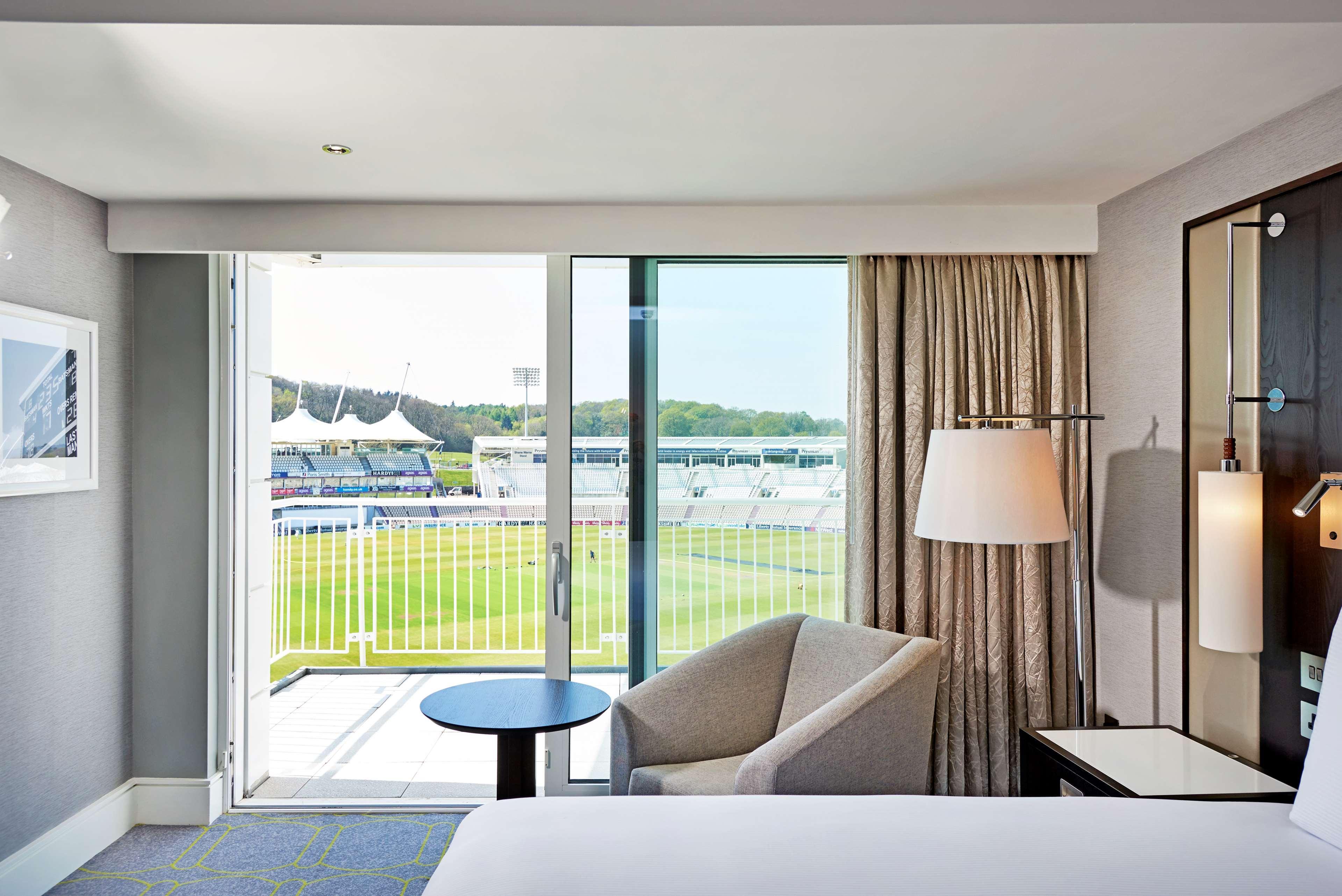 Hilton Southampton - Utilita Bowl Hotel Ngoại thất bức ảnh