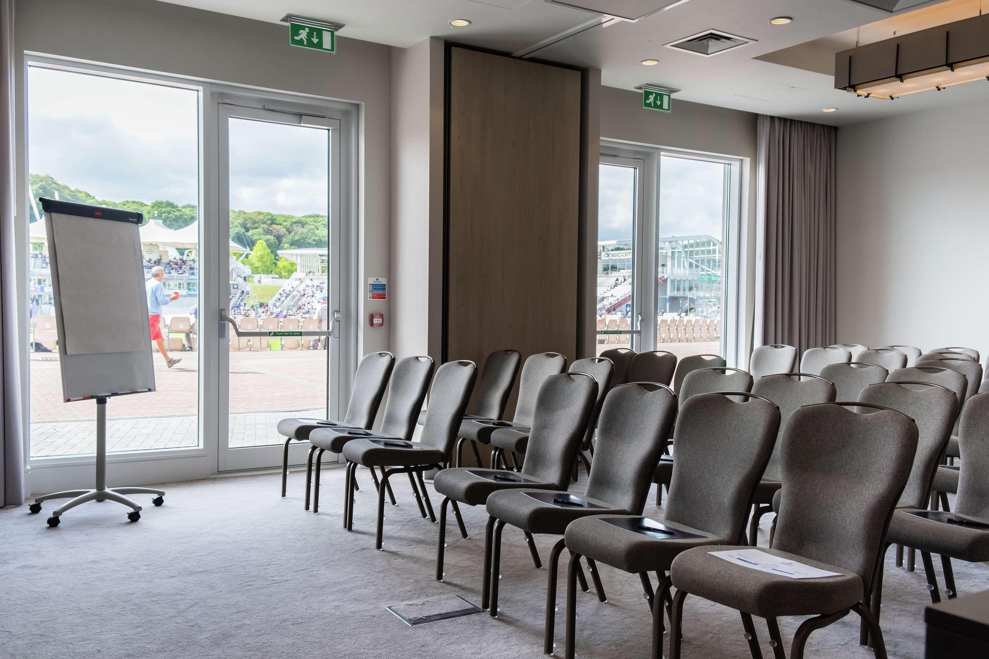 Hilton Southampton - Utilita Bowl Hotel Ngoại thất bức ảnh